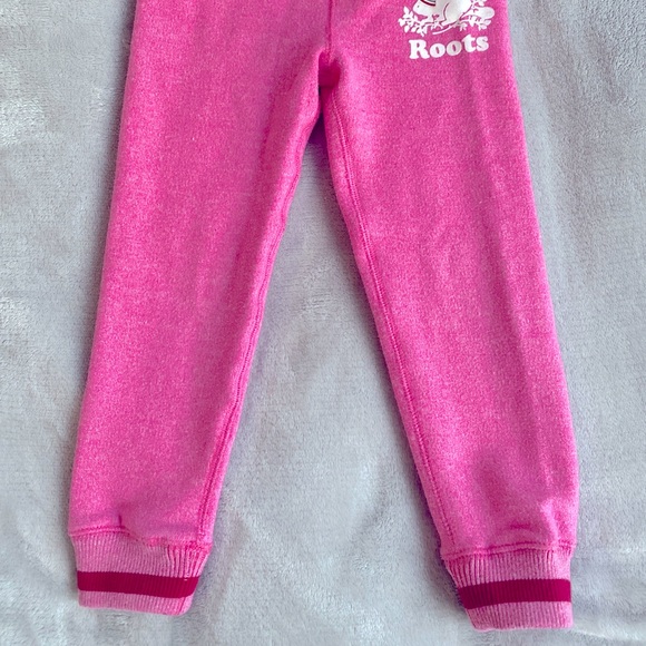 Roots/4T - Picture 2 of 3